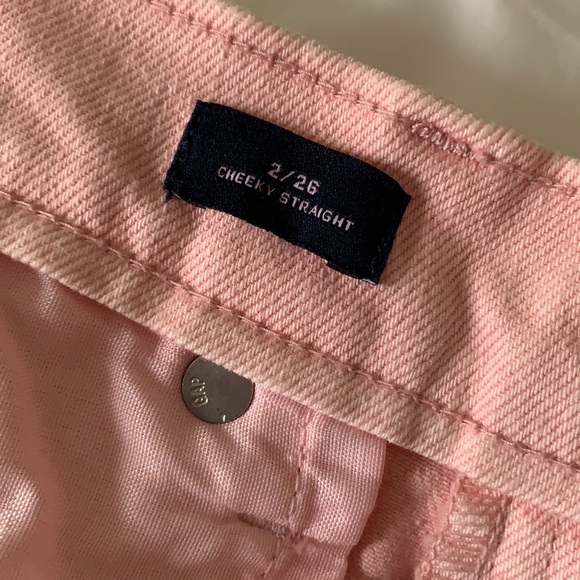 GAP Cropped, Straight Pink Jeans - Picture 2 of 5